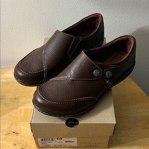 Clarks Women's Brown Leather Loafers